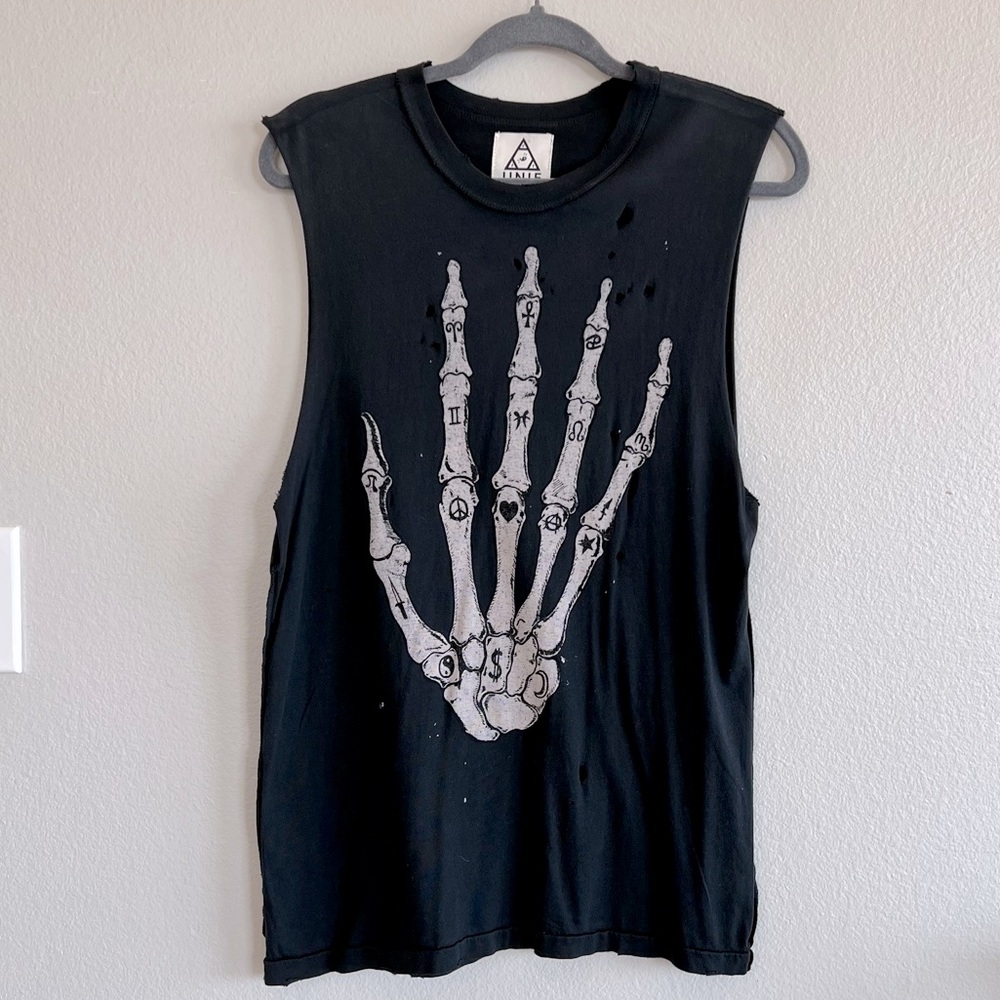 Vintage UNIF Skull Hand Top